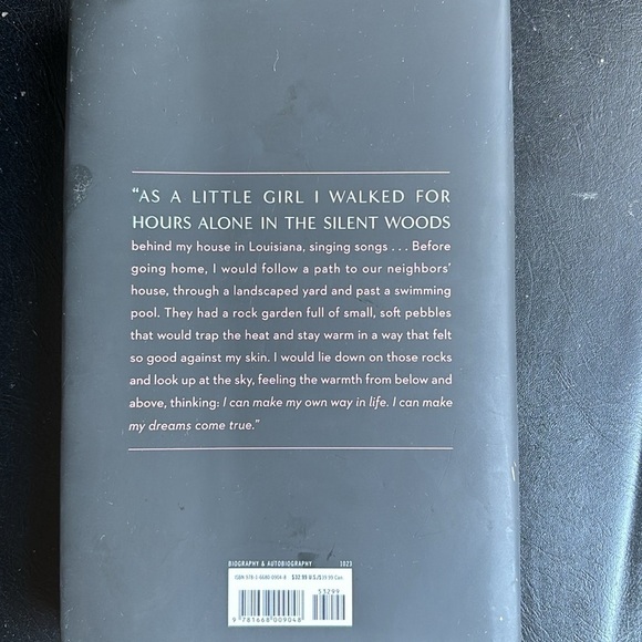 The Woman in Me Hardcover Book by Britney Spears - Picture 4 of 8